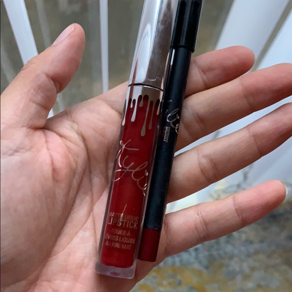 Kylie cosmetics merry lip kit